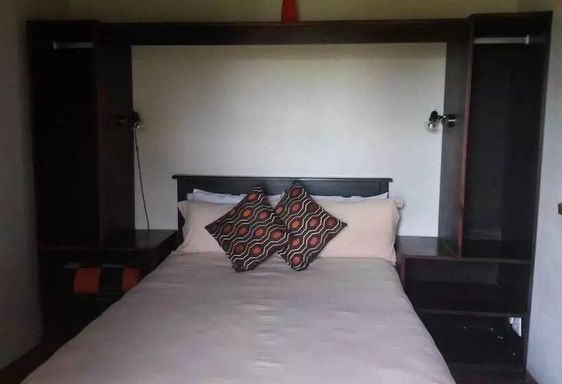 پانسیون African Sun Guest House