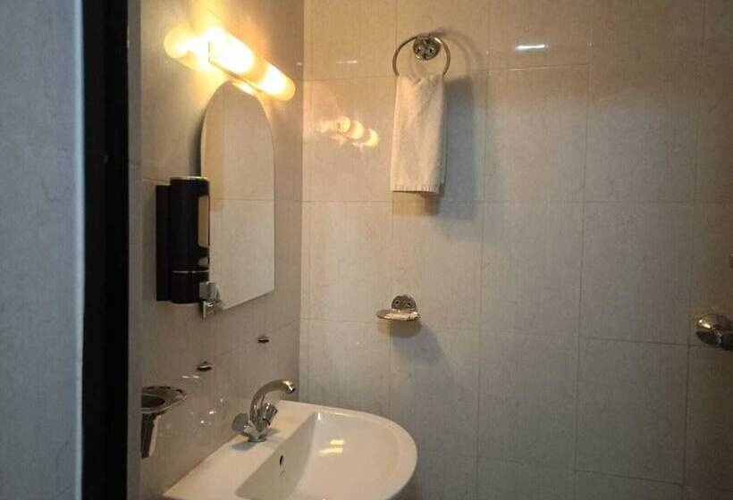 پانسیون Boudha Stupa View Guest House