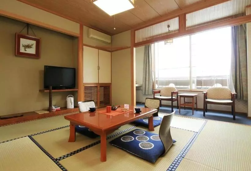旅館 Akakuraso
