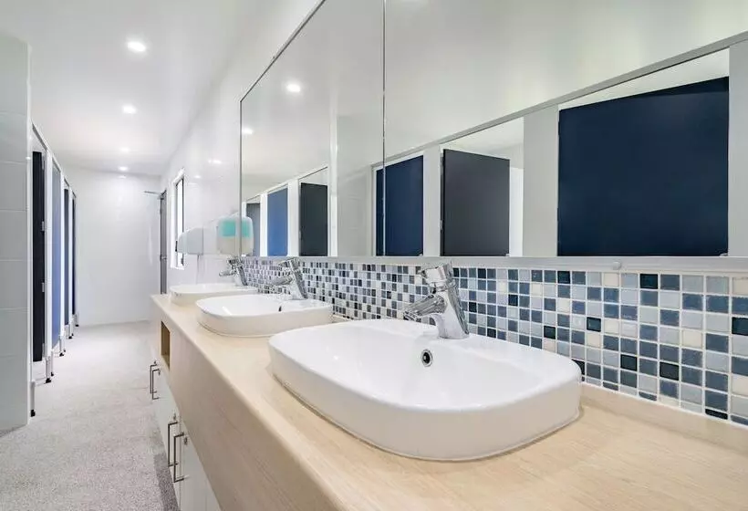 Tasman Holiday Parks   Fisherman S Beach