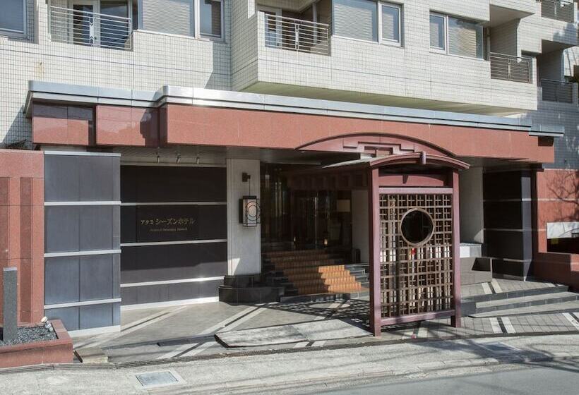 בית מלון כפרי Atami Season