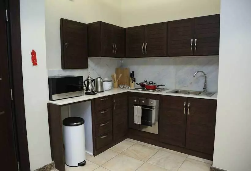 Hotelli Bayat Suites