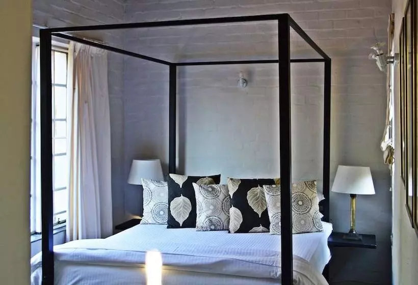 Kruger River Villas  Treetop Loft