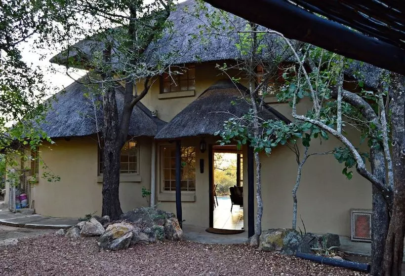 Kruger River Villas  Treetop Loft