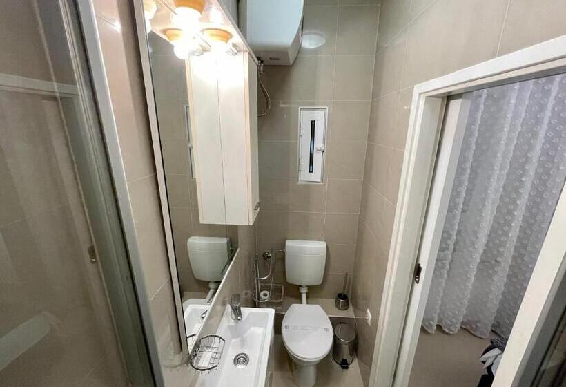 ペンション Central Square Guest House