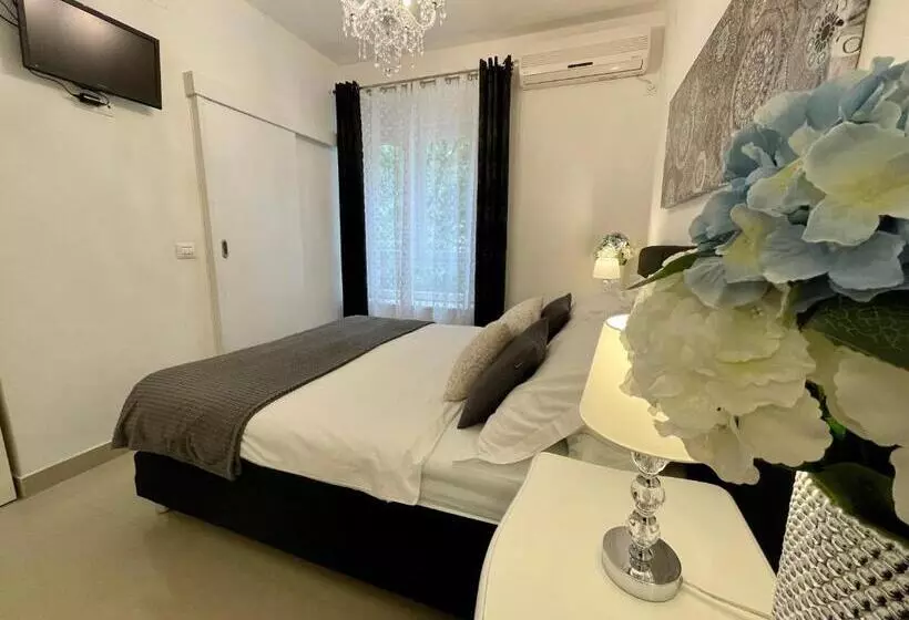 ペンション Central Square Guest House