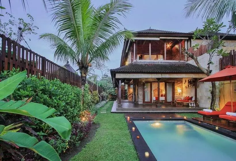 Candy Villa By Pramana Villas