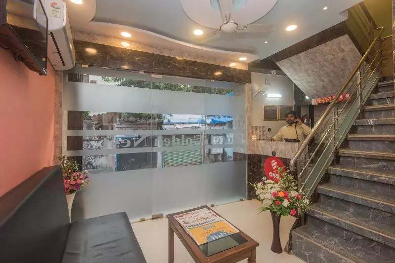 هتل Golden Nest By Oyo Rooms