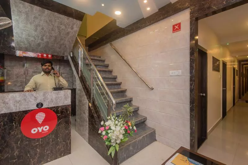 هتل Golden Nest By Oyo Rooms
