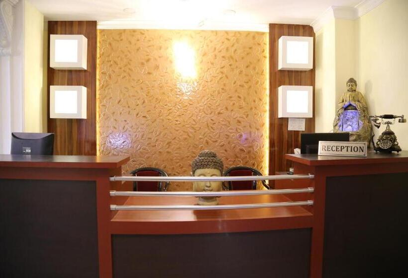 ホテル Golden Star Continental & Spa