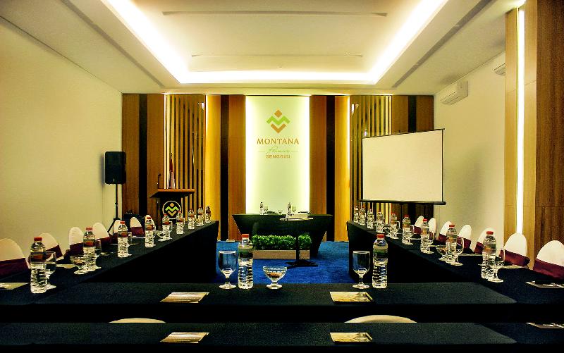 ホテル Montana Premier Senggigi