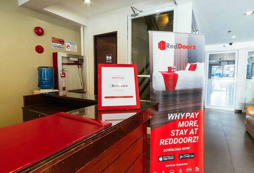 Hotel Reddoorz @ Chino Roces Makati