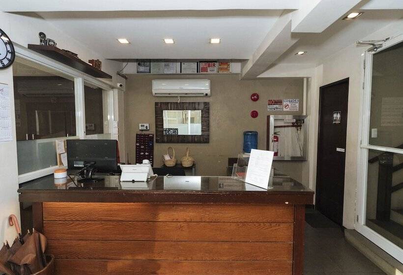 Hotel Reddoorz @ Chino Roces Makati