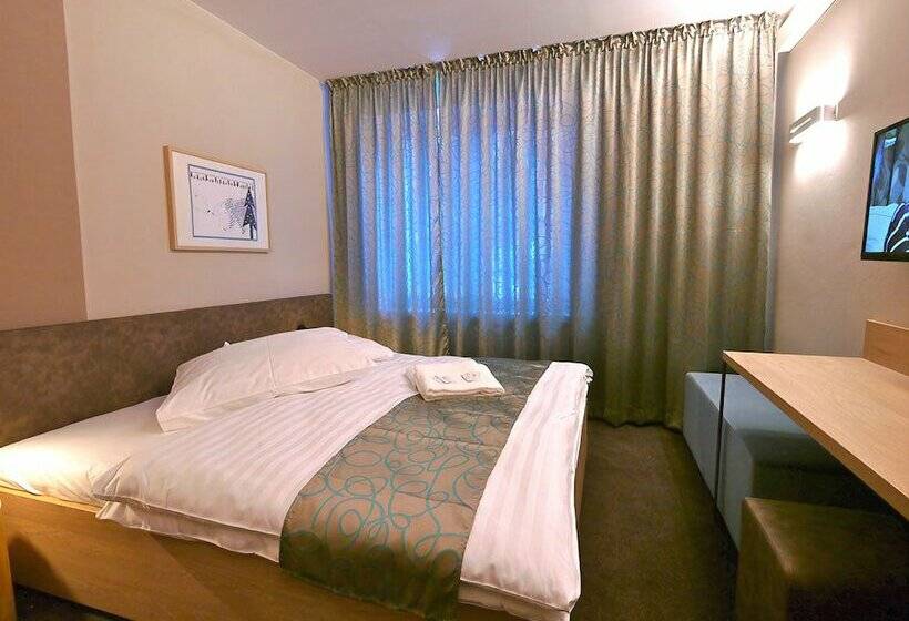 ペンション Riverside Jasna