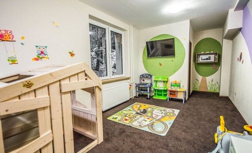 ペンション Riverside Jasna