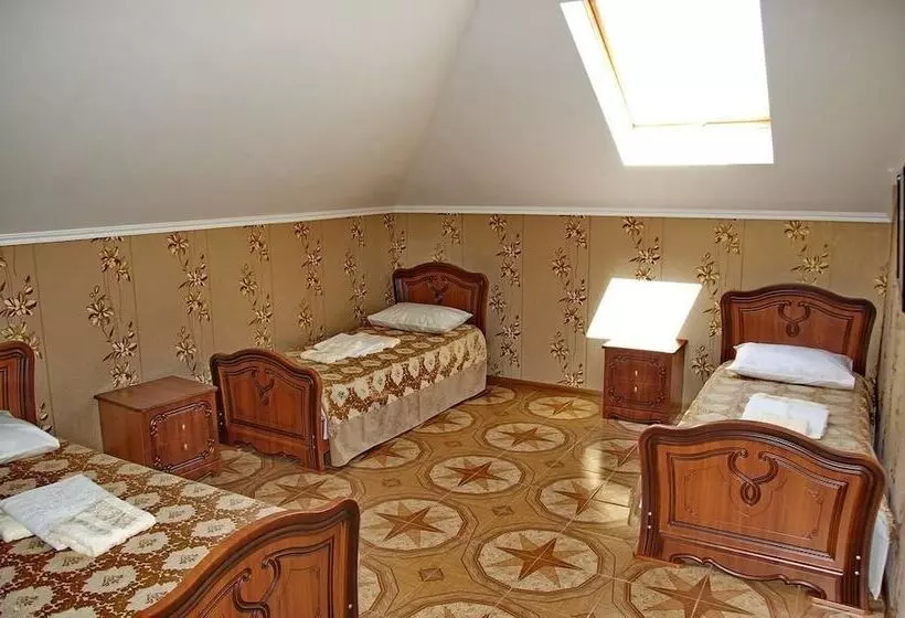 Majatalo Tikhaya Gavan Guest House