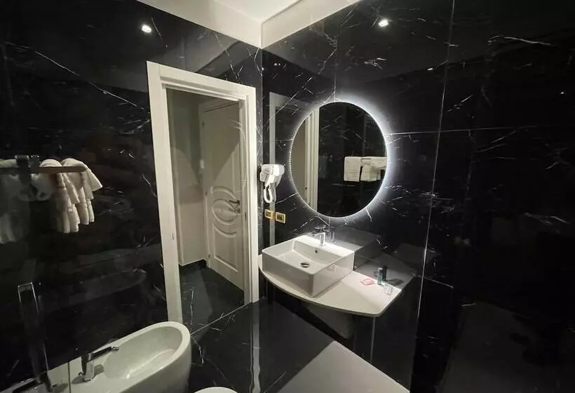 簡易ホテル Ninfa