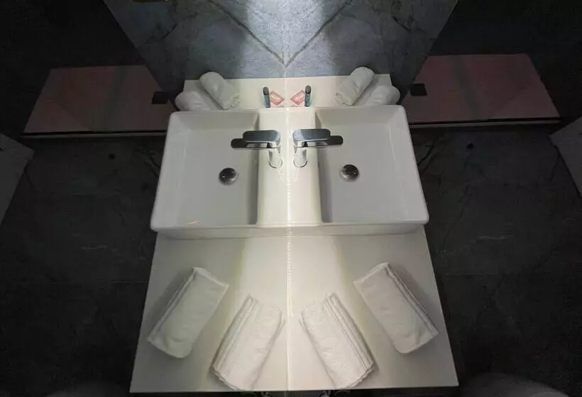 簡易ホテル Ninfa