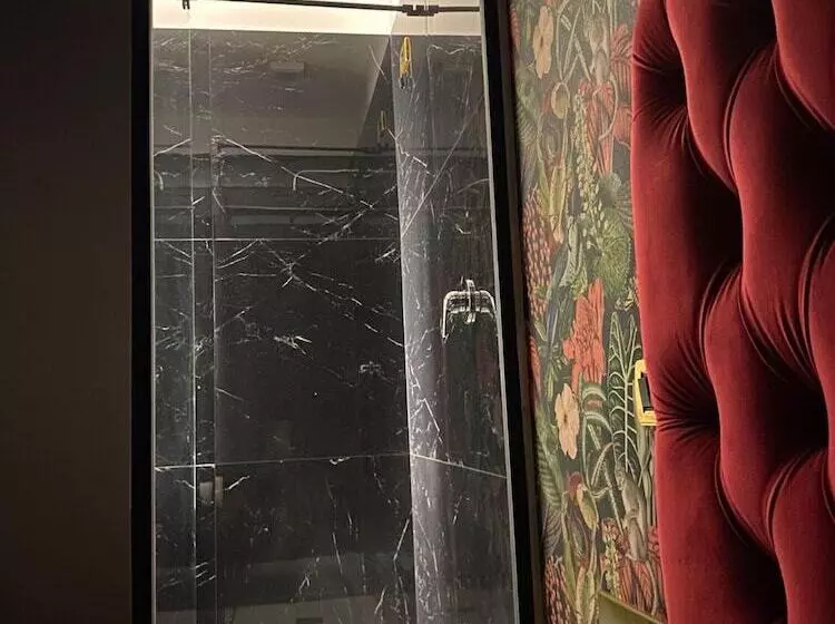 簡易ホテル Ninfa