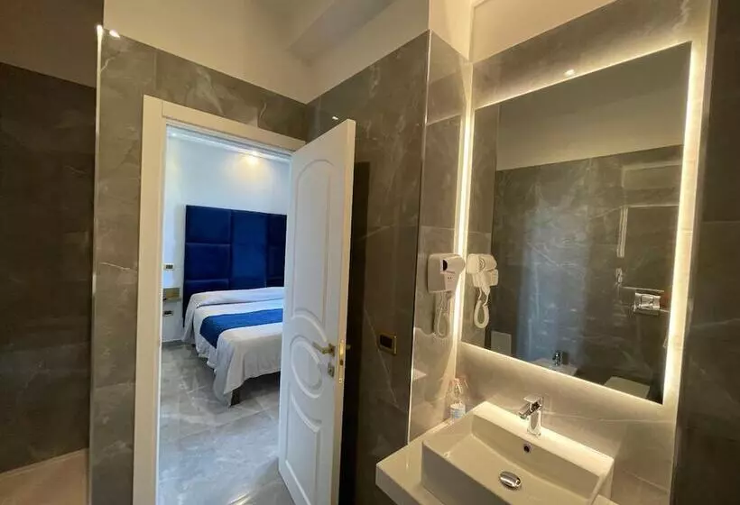 簡易ホテル Ninfa