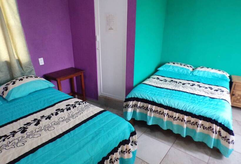 هتل Posada Familiar Tonantzin