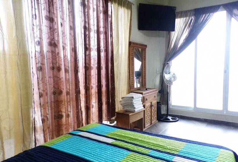 هتل Posada Familiar Tonantzin