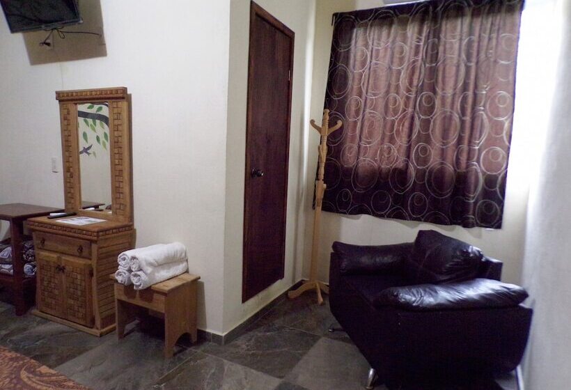 هتل Posada Familiar Tonantzin