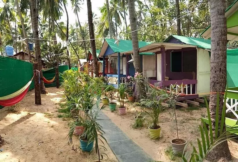Hotelli Secret Beach Bungalows