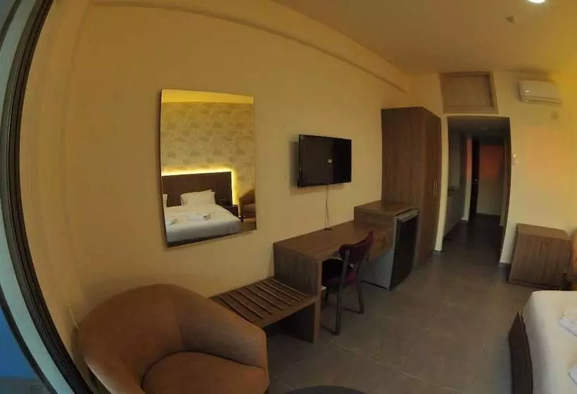 Le Six Hotel And Resort