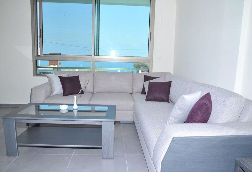 Le Six Hotel And Resort