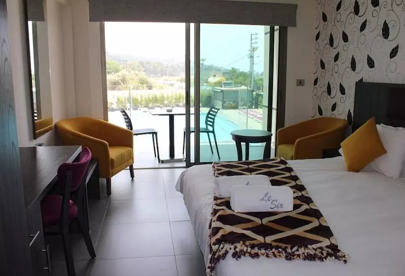 Le Six Hotel And Resort