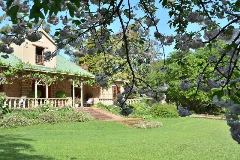 Old Halliwell Country Inn