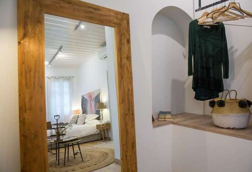 Pensionat Amymone Suites