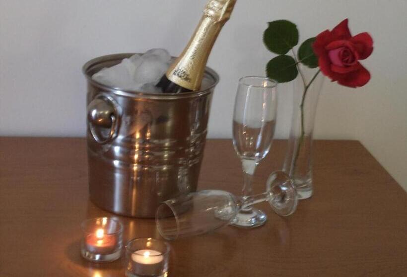 膳宿费 Paraíso D`el Rio