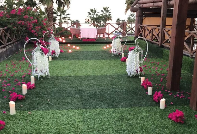 Turquoise Beach Resort