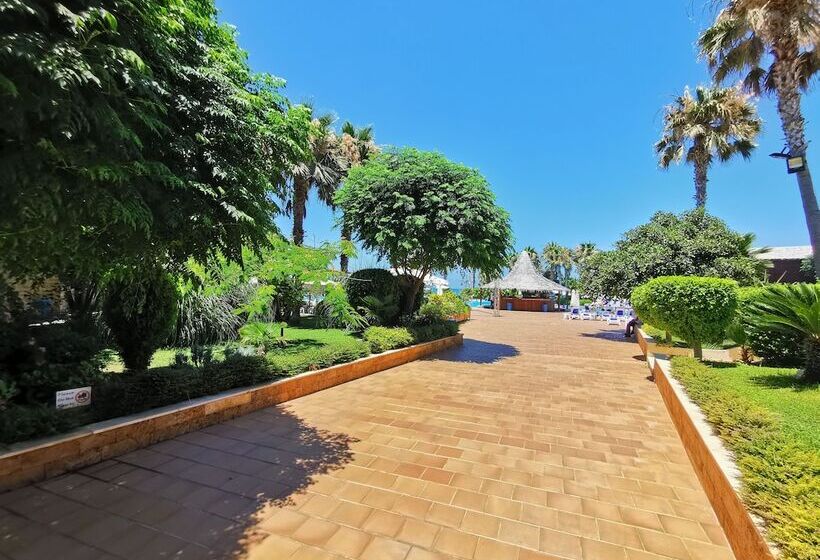 Turquoise Beach Resort