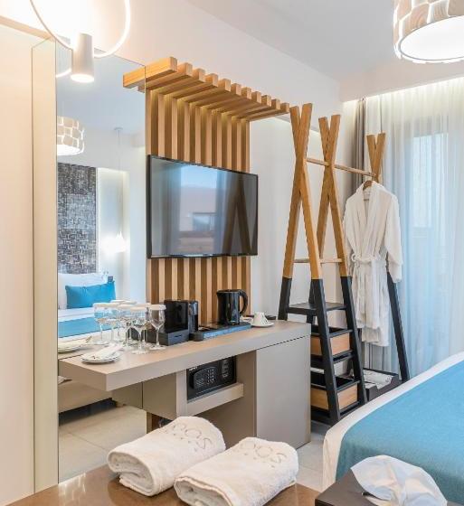 Epos Luxury Beach Hotel / Adults Only 16+