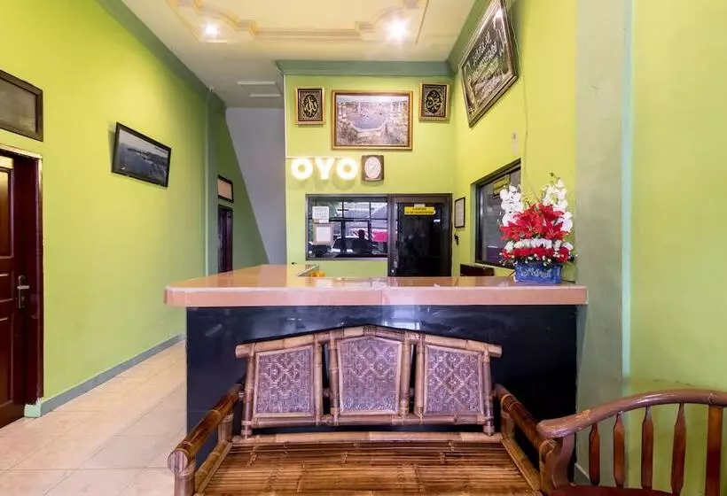 ホテル Penginapan Nia Mandiri Syariah By Oyo Rooms