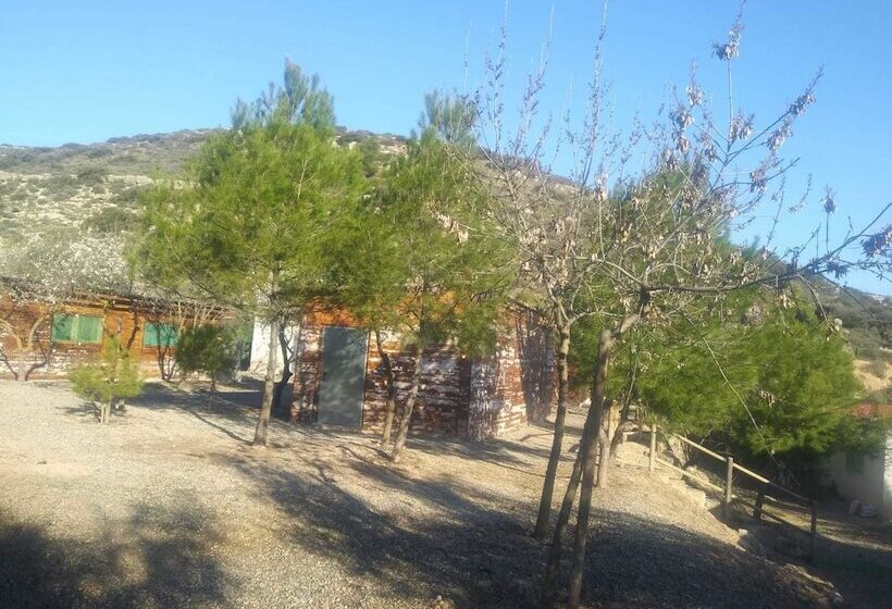 فندق ريفى Espai Natural La Comanglora