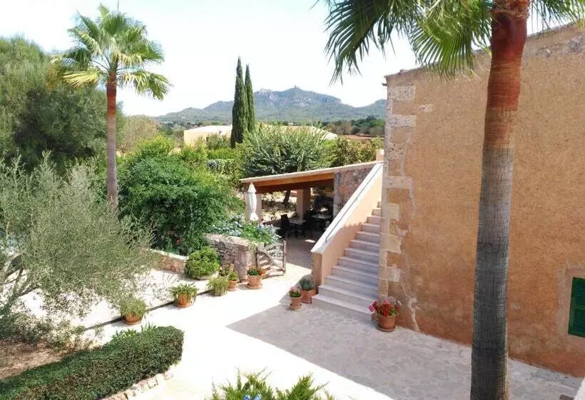 Maaseutuhotelli Son Capellot