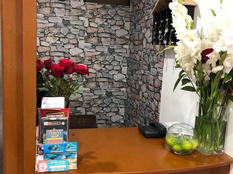 הוסטל Killa Sumak