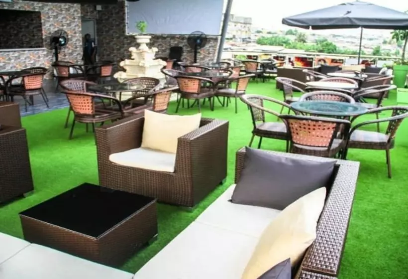 Complexe Hotelier Lorys Lodge