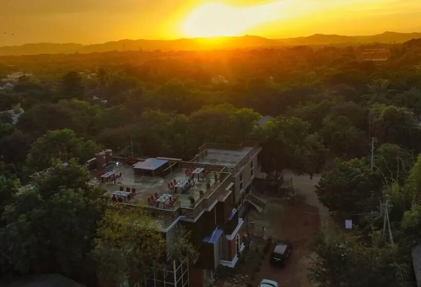 هتل Eternal Lodge Bagan