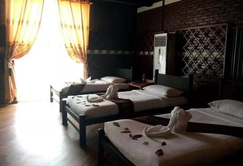 هتل Eternal Lodge Bagan