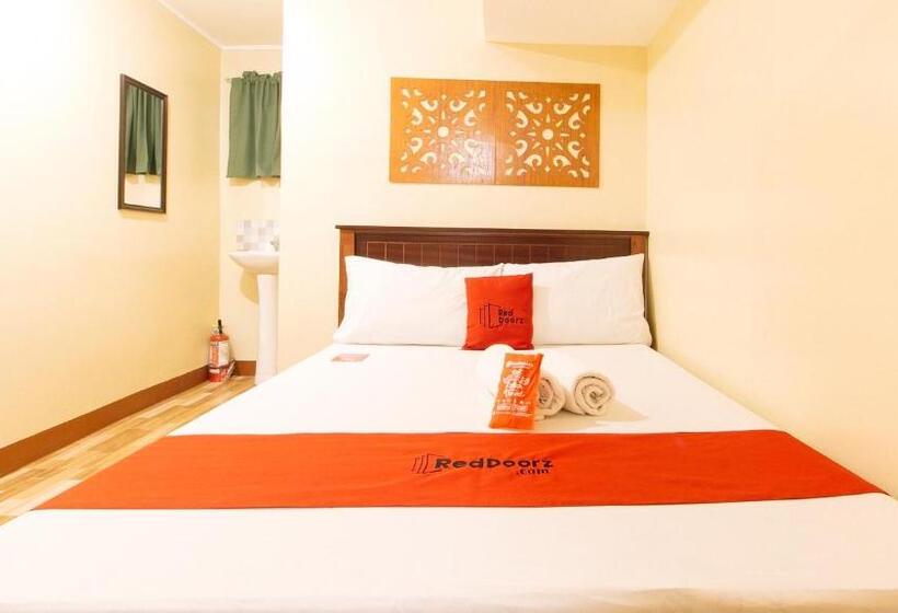 Hotel Reddoorz Near Pnr Espana Station