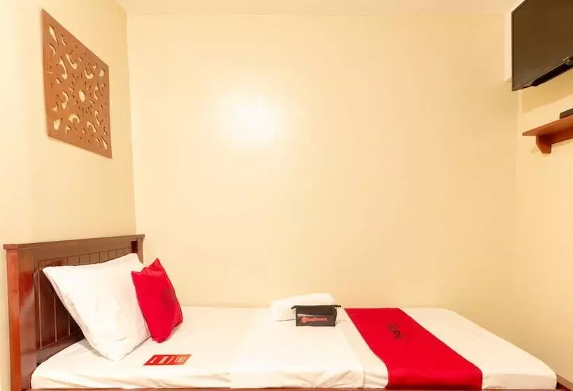 هتل Reddoorz Near Pnr Espana Station