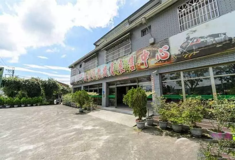 پانسیون Plum Inn 2