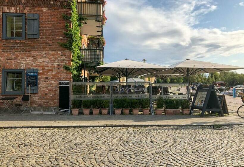 Slube Am Stadthafen Neustrelitz