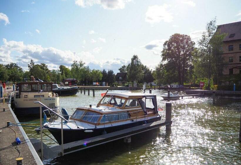 Slube Am Stadthafen Neustrelitz