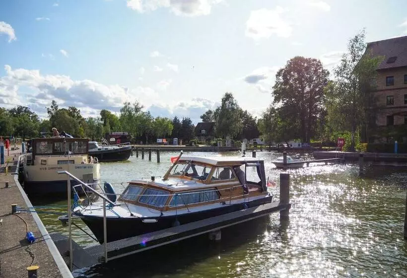 Slube Am Stadthafen Neustrelitz
